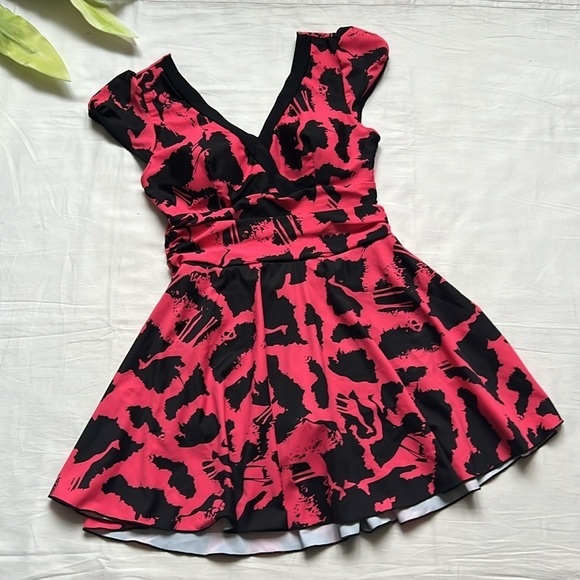 One Piece High Waist Elastic Shaping Body Floral Bathing Suit with Boyshort - Picture 5 of 9